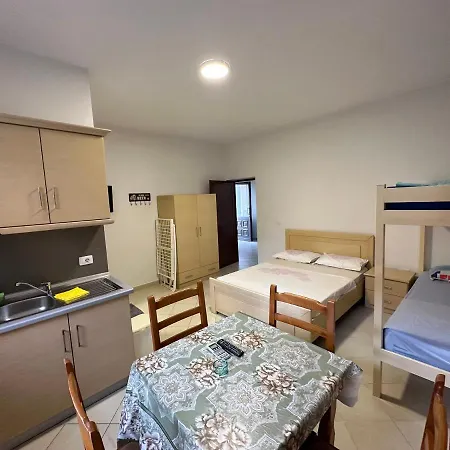 Garden A&x Vlorë