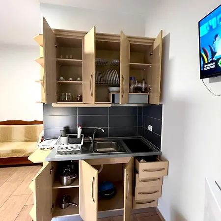 بيت ضيافة Garden A&x فلورا