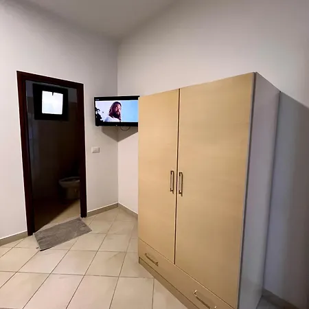 Garden A&x * فلورا