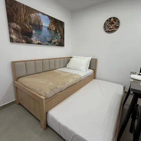 Garden A&x Vlorë
