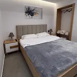 Garden A&x 3* Vlorë