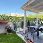 בית הארחה Garden A&x