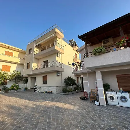 Garden A&x Guest house *
