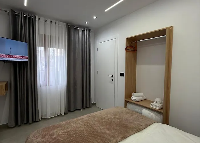 Garden A&x Affittacamere Vlorë