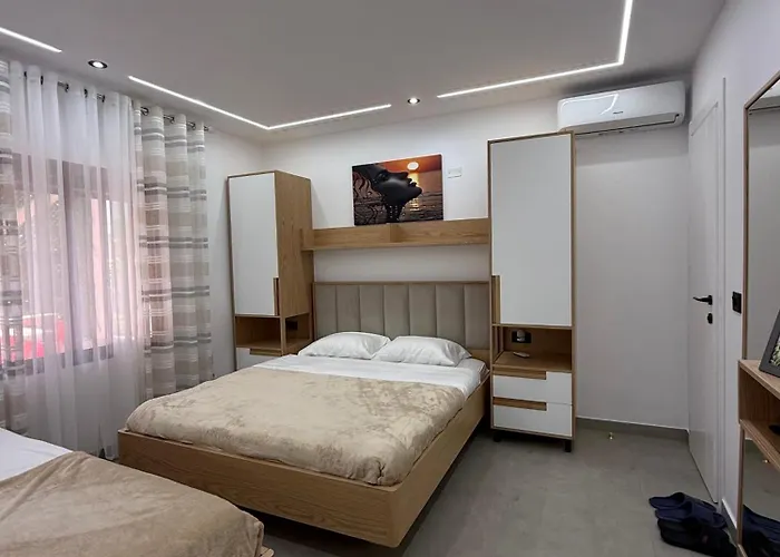 Garden A&x Affittacamere Vlorë